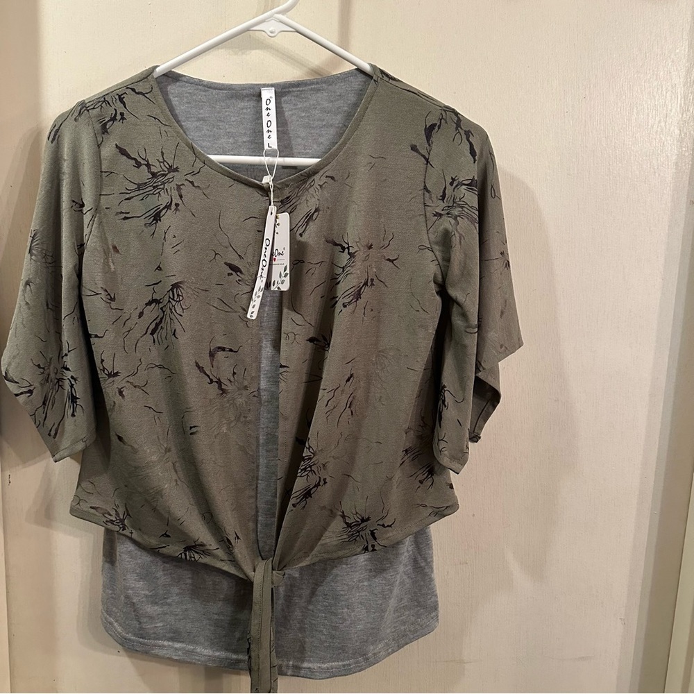 New Women.’ Top With Tags Size L